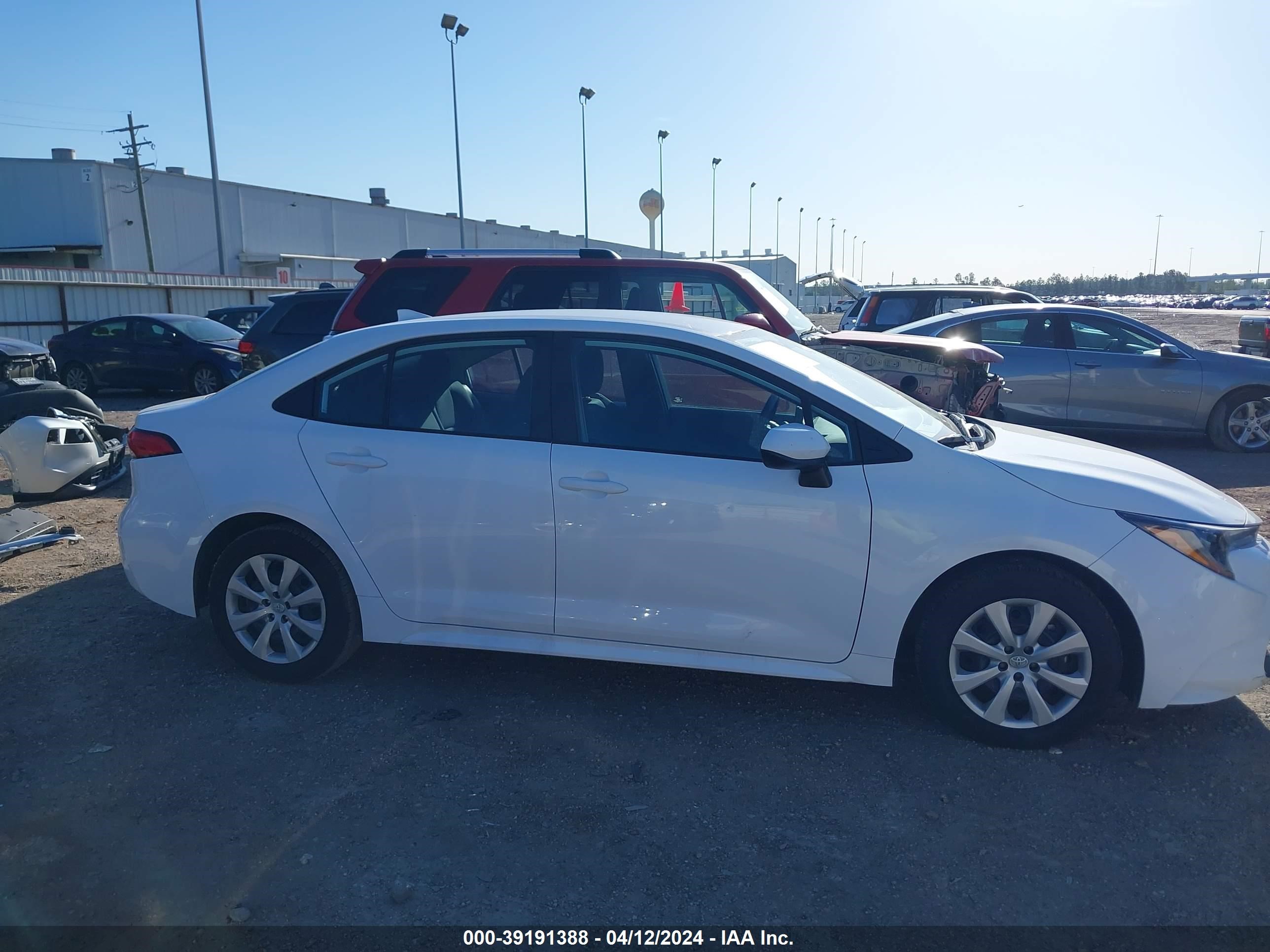 Photo 13 VIN: 5YFEPMAE6NP340592 - TOYOTA COROLLA 