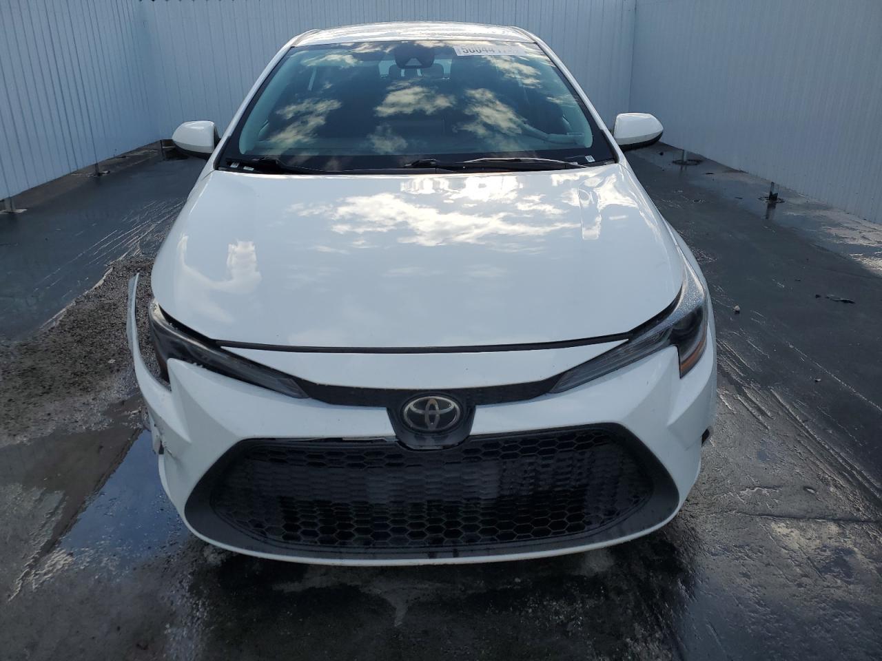 Photo 4 VIN: 5YFEPMAE7MP243660 - TOYOTA COROLLA 