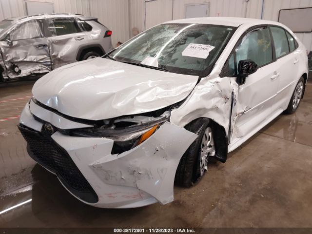 Photo 5 VIN: 5YFEPMAE7NP324658 - TOYOTA COROLLA 