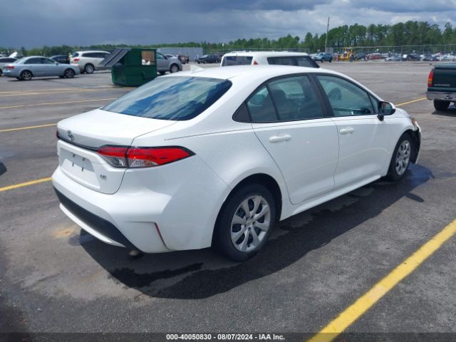 Photo 3 VIN: 5YFEPMAE8MP156172 - TOYOTA COROLLA 