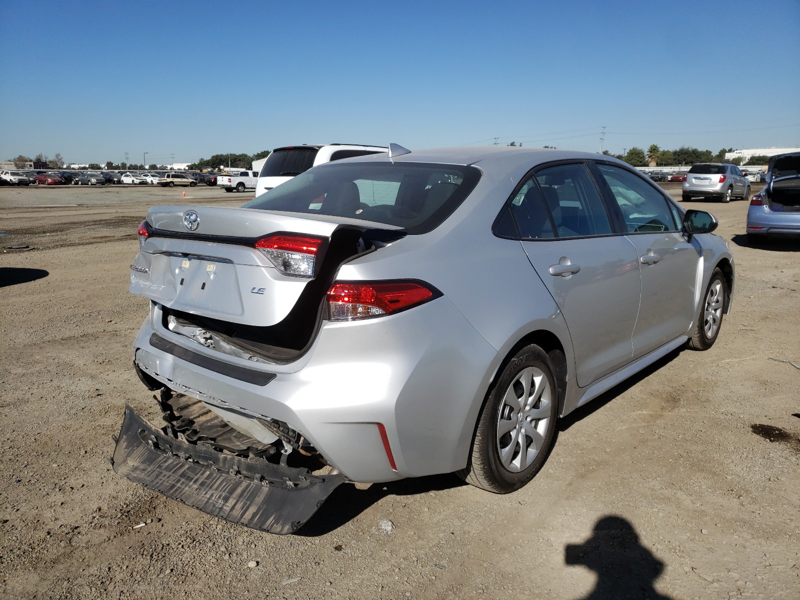 Photo 3 VIN: 5YFEPMAE8MP169567 - TOYOTA COROLLA LE 