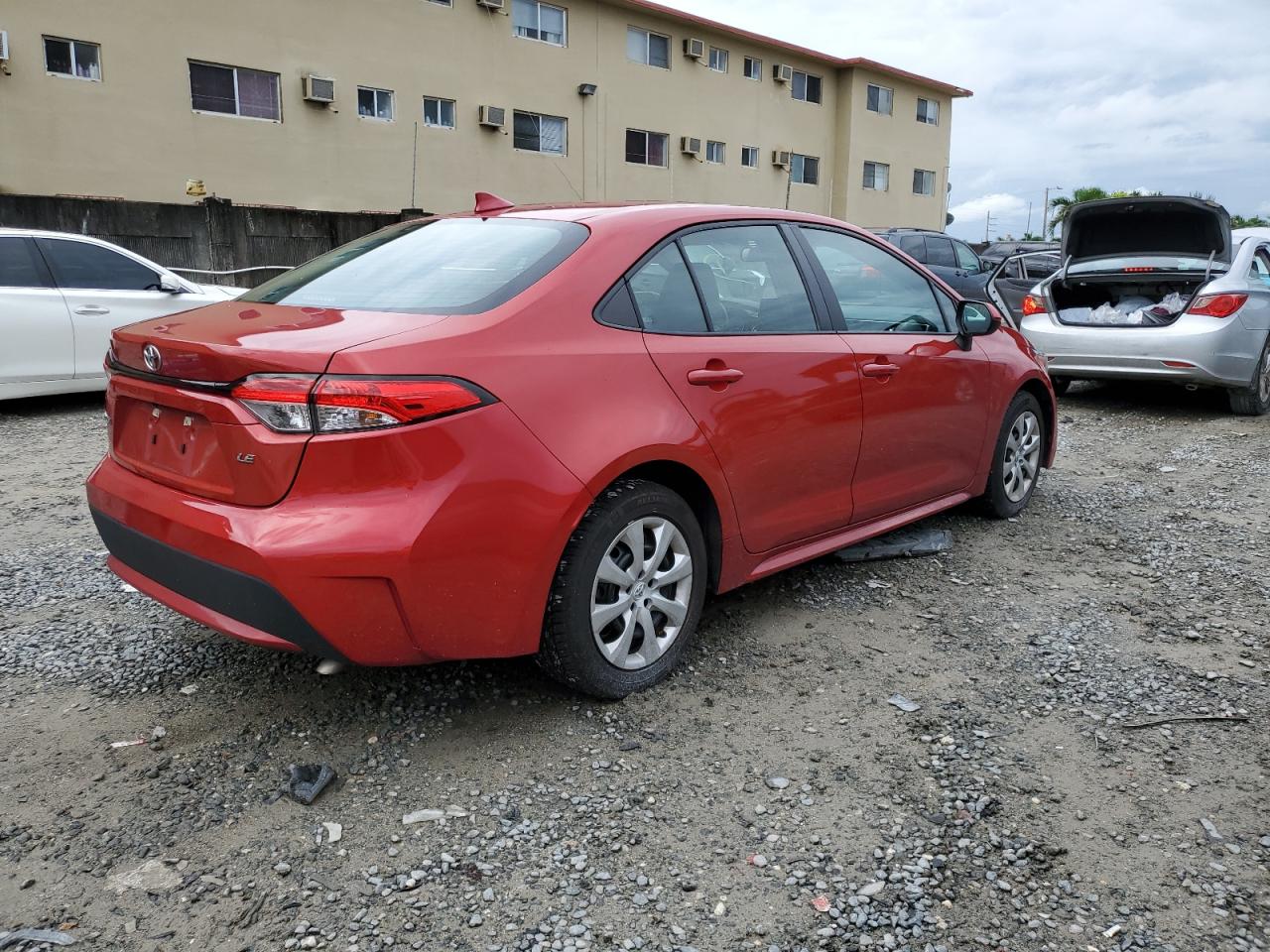 Photo 2 VIN: 5YFEPMAE9MP151501 - TOYOTA COROLLA 