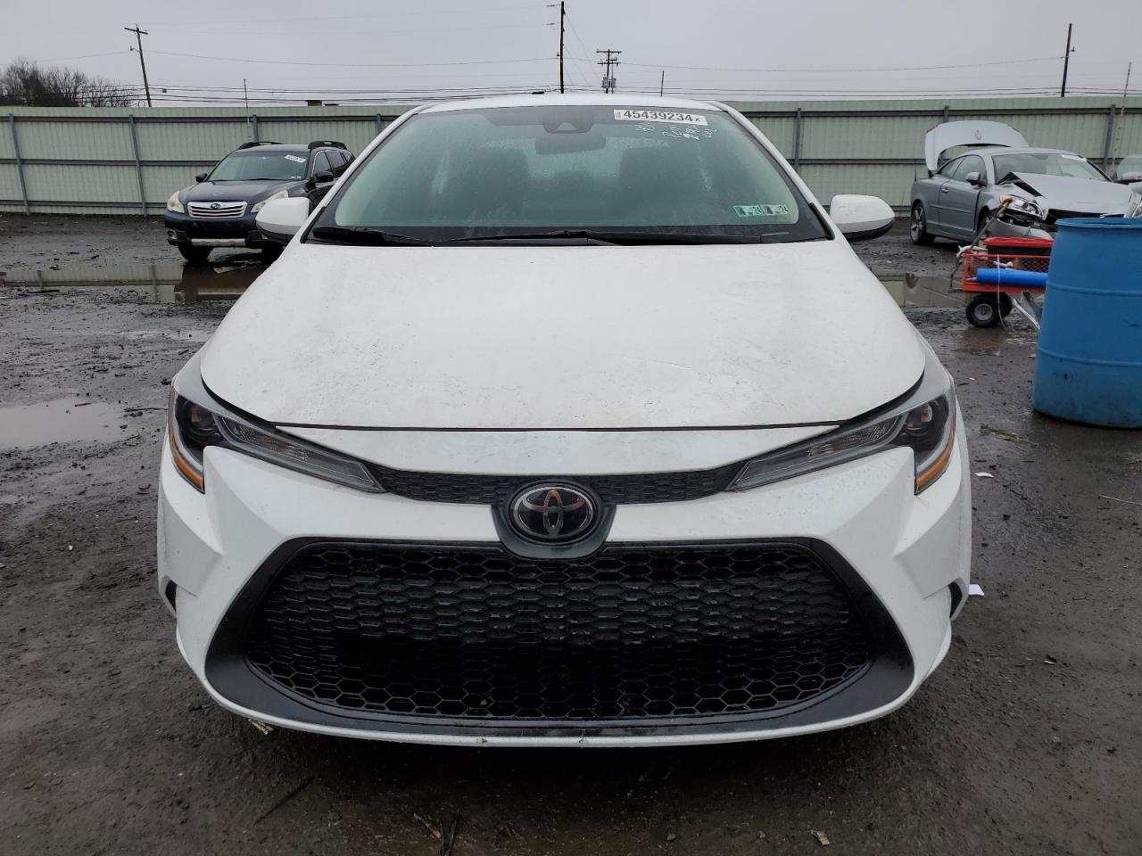 Photo 4 VIN: 5YFEPMAE9MP176074 - TOYOTA COROLLA 