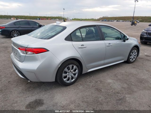 Photo 3 VIN: 5YFEPMAE9MP268981 - TOYOTA COROLLA 