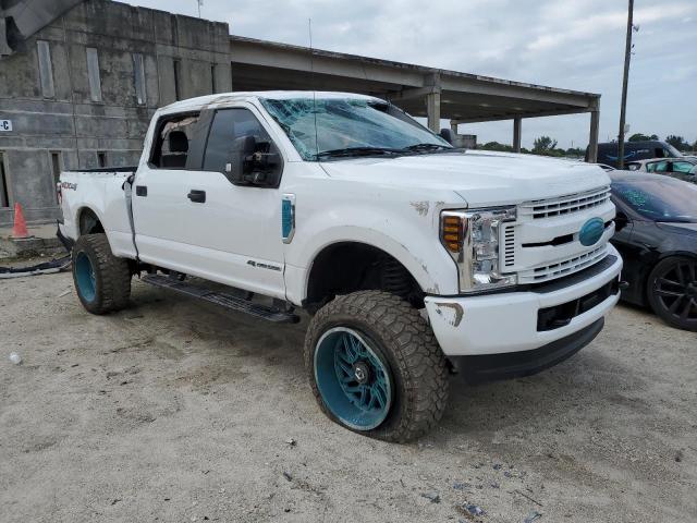 Photo 3 VIN: 5YFEPRAE3LP091436 - FORD F250 