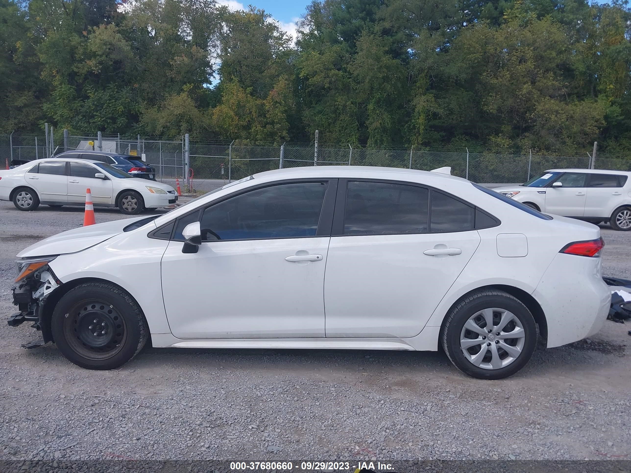 Photo 14 VIN: 5YFEPRAE7LP138239 - TOYOTA COROLLA 