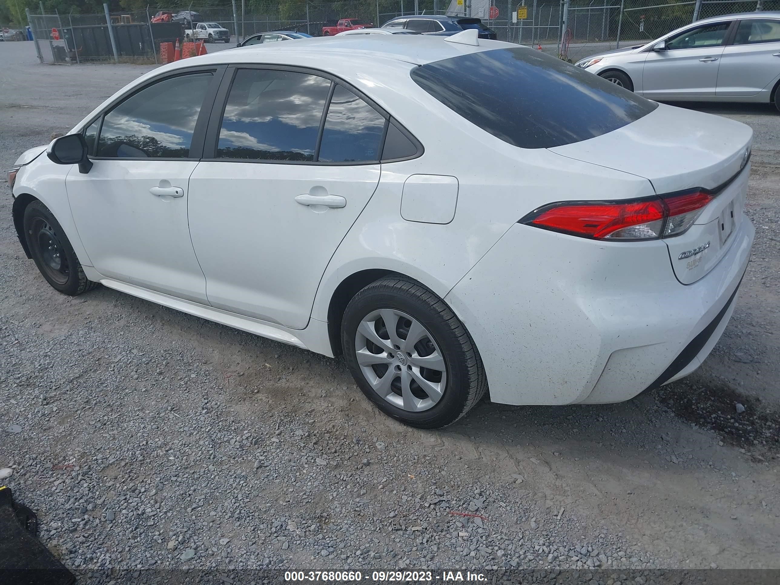 Photo 2 VIN: 5YFEPRAE7LP138239 - TOYOTA COROLLA 