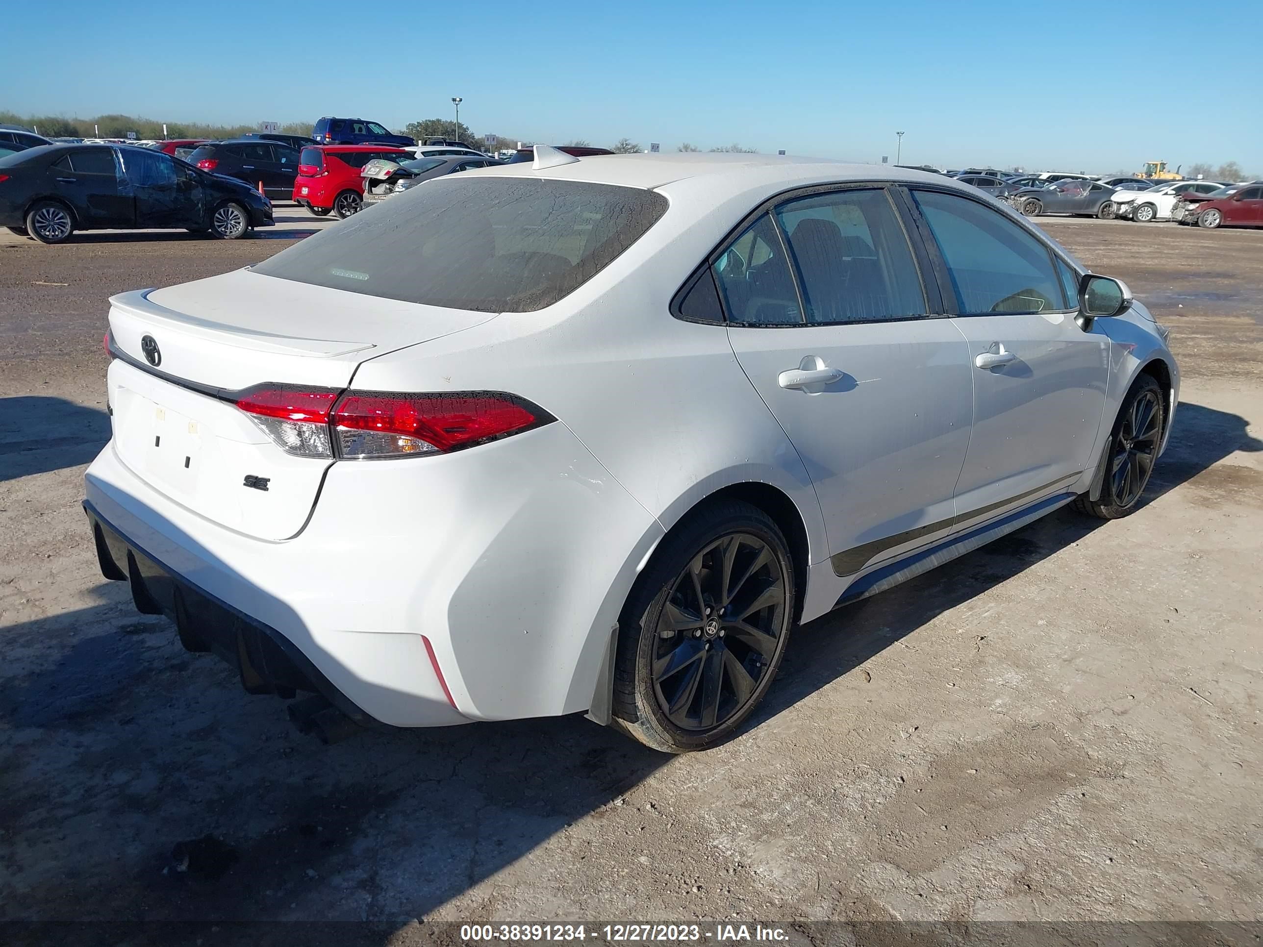 Photo 3 VIN: 5YFS4MCE2RP178054 - TOYOTA COROLLA 