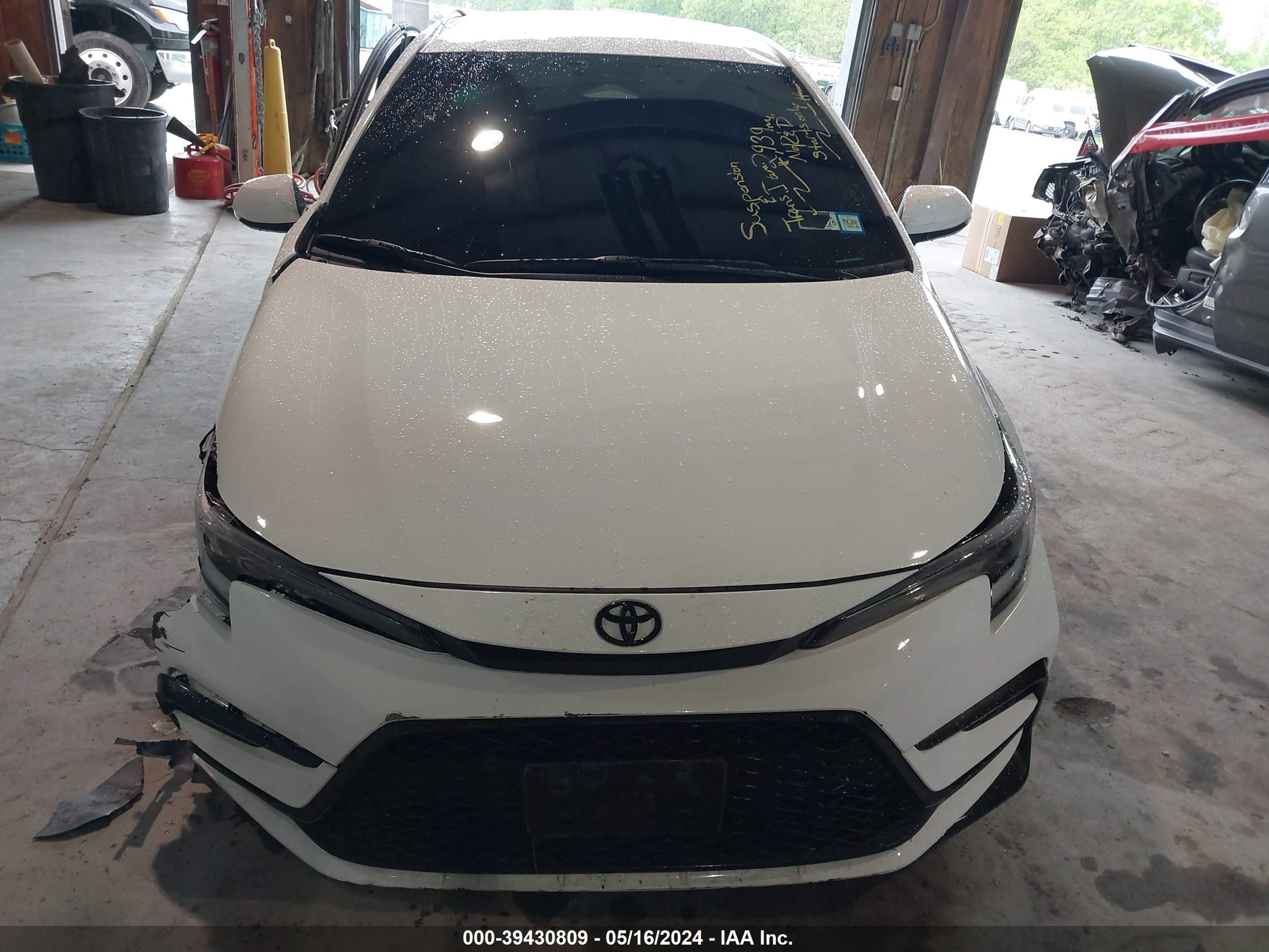 Photo 11 VIN: 5YFS4MCE3RP177401 - TOYOTA COROLLA 