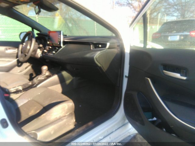 Photo 4 VIN: 5YFS4MCE4MP097727 - TOYOTA COROLLA 