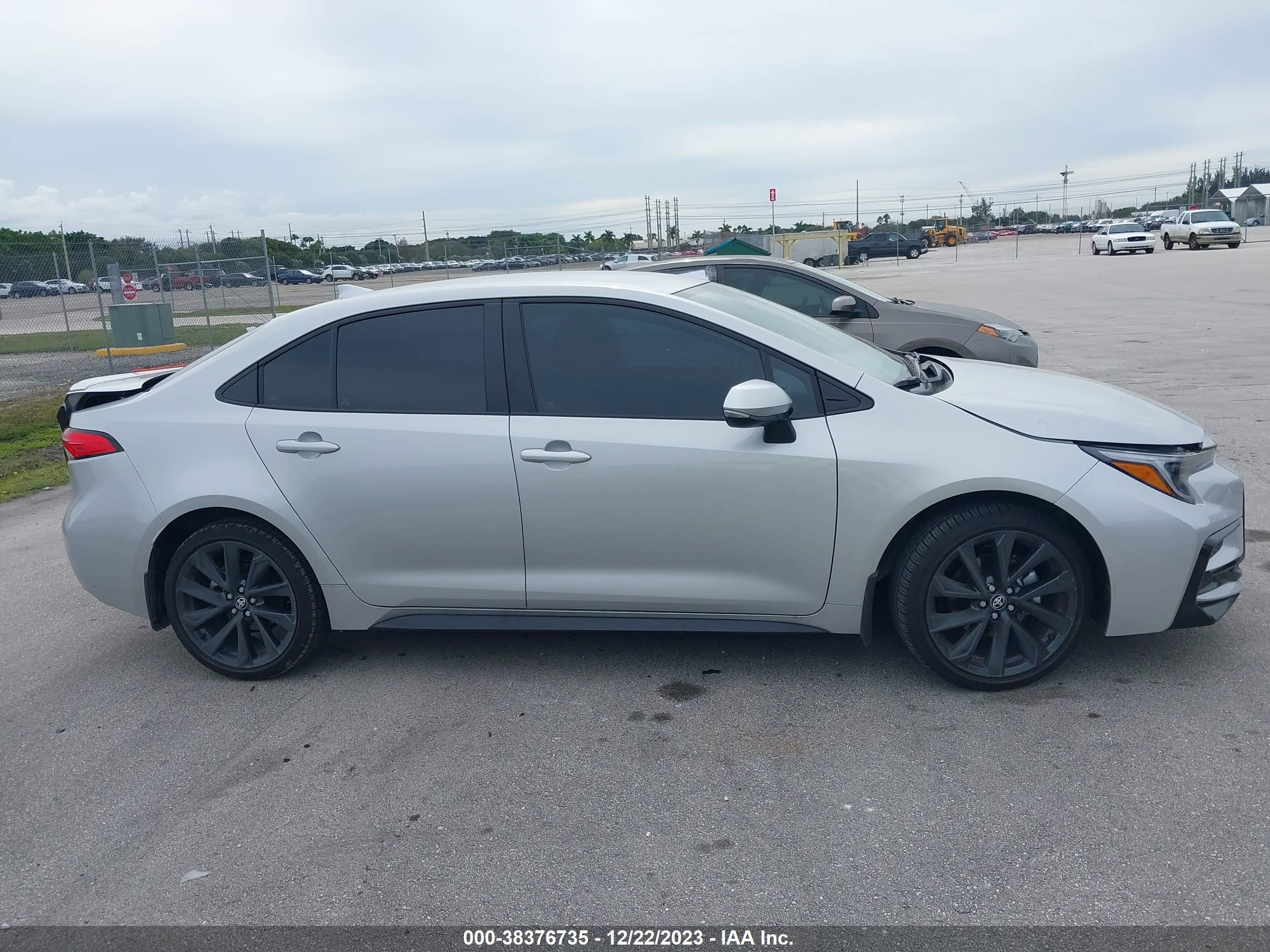 Photo 12 VIN: 5YFS4MCEXRP174933 - TOYOTA COROLLA 