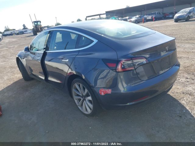 Photo 2 VIN: 5YJ3E1EA0JF003313 - TESLA MODEL 3 