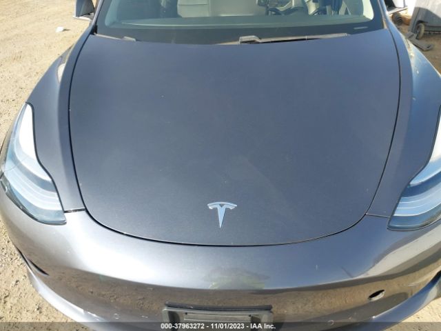 Photo 9 VIN: 5YJ3E1EA0JF003313 - TESLA MODEL 3 