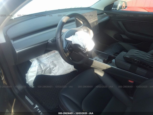 Photo 4 VIN: 5YJ3E1EA0JF018961 - TESLA MODEL 3 