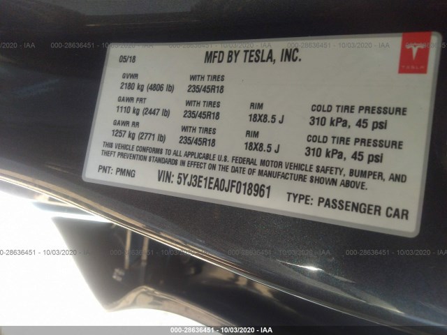 Photo 8 VIN: 5YJ3E1EA0JF018961 - TESLA MODEL 3 