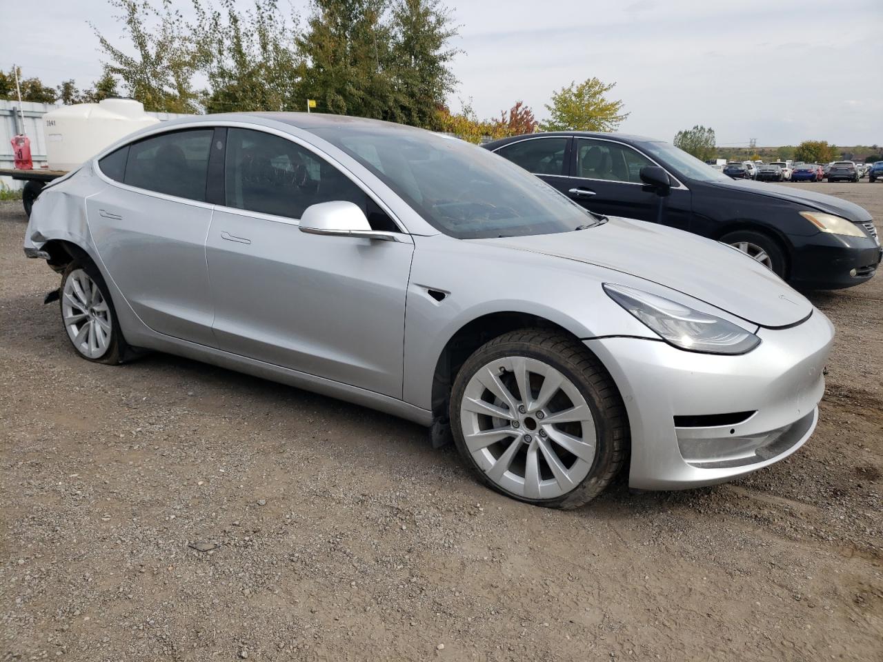 Photo 3 VIN: 5YJ3E1EA0JF028986 - TESLA MODEL 3 