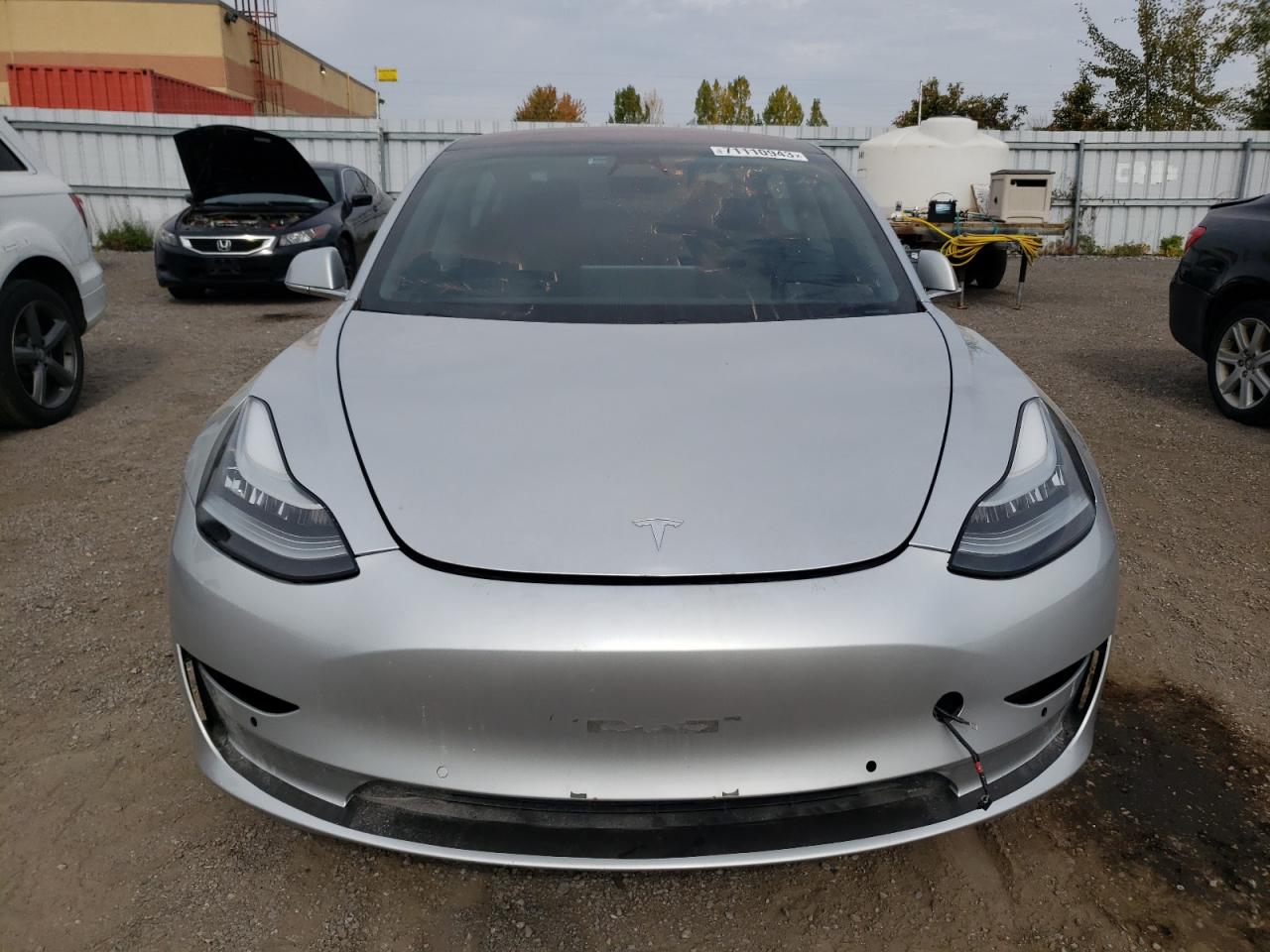 Photo 4 VIN: 5YJ3E1EA0JF028986 - TESLA MODEL 3 