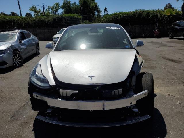 Photo 4 VIN: 5YJ3E1EA0JF048381 - TESLA MODEL 3 