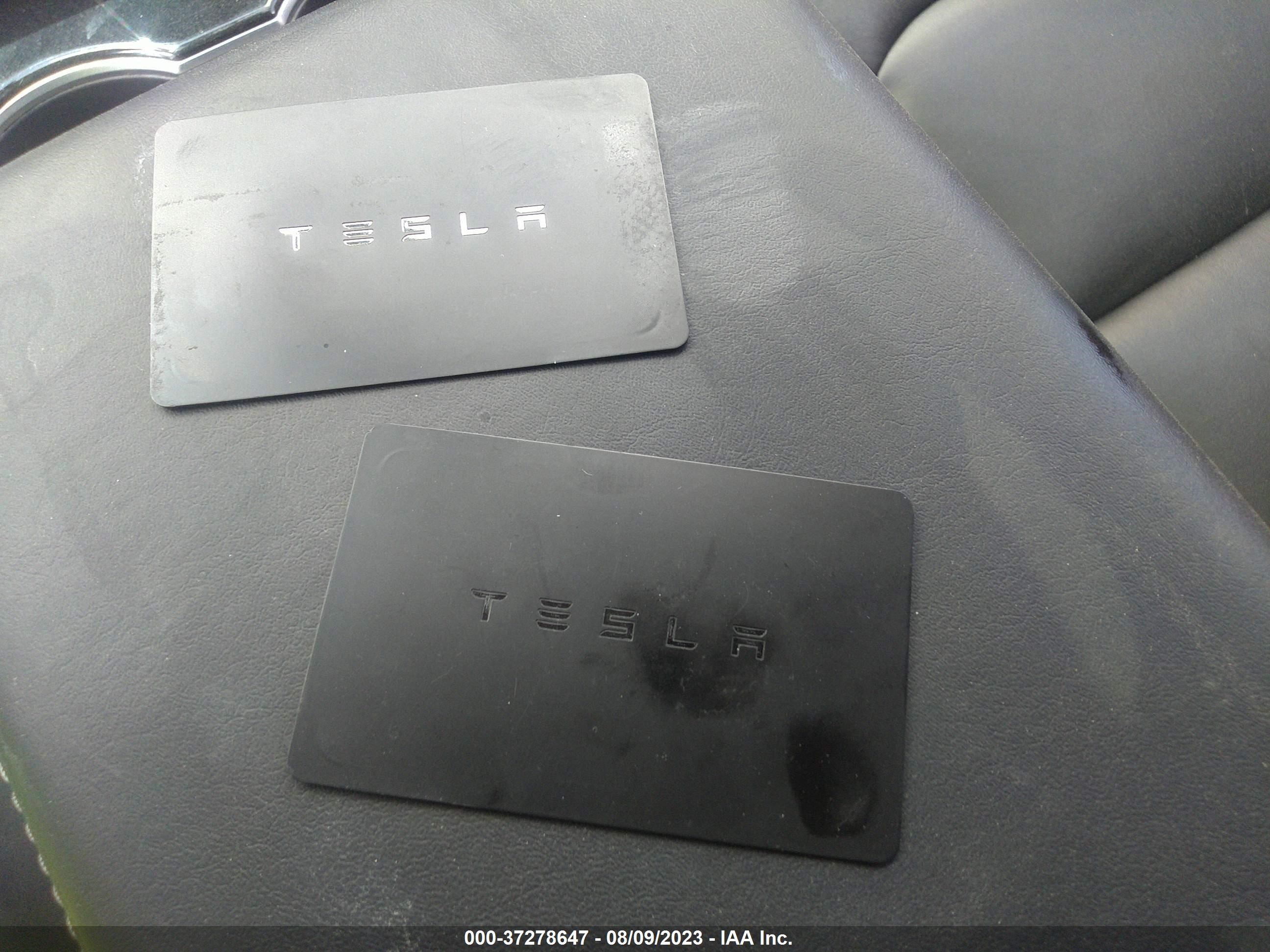 Photo 9 VIN: 5YJ3E1EA0JF051703 - TESLA MODEL 3 