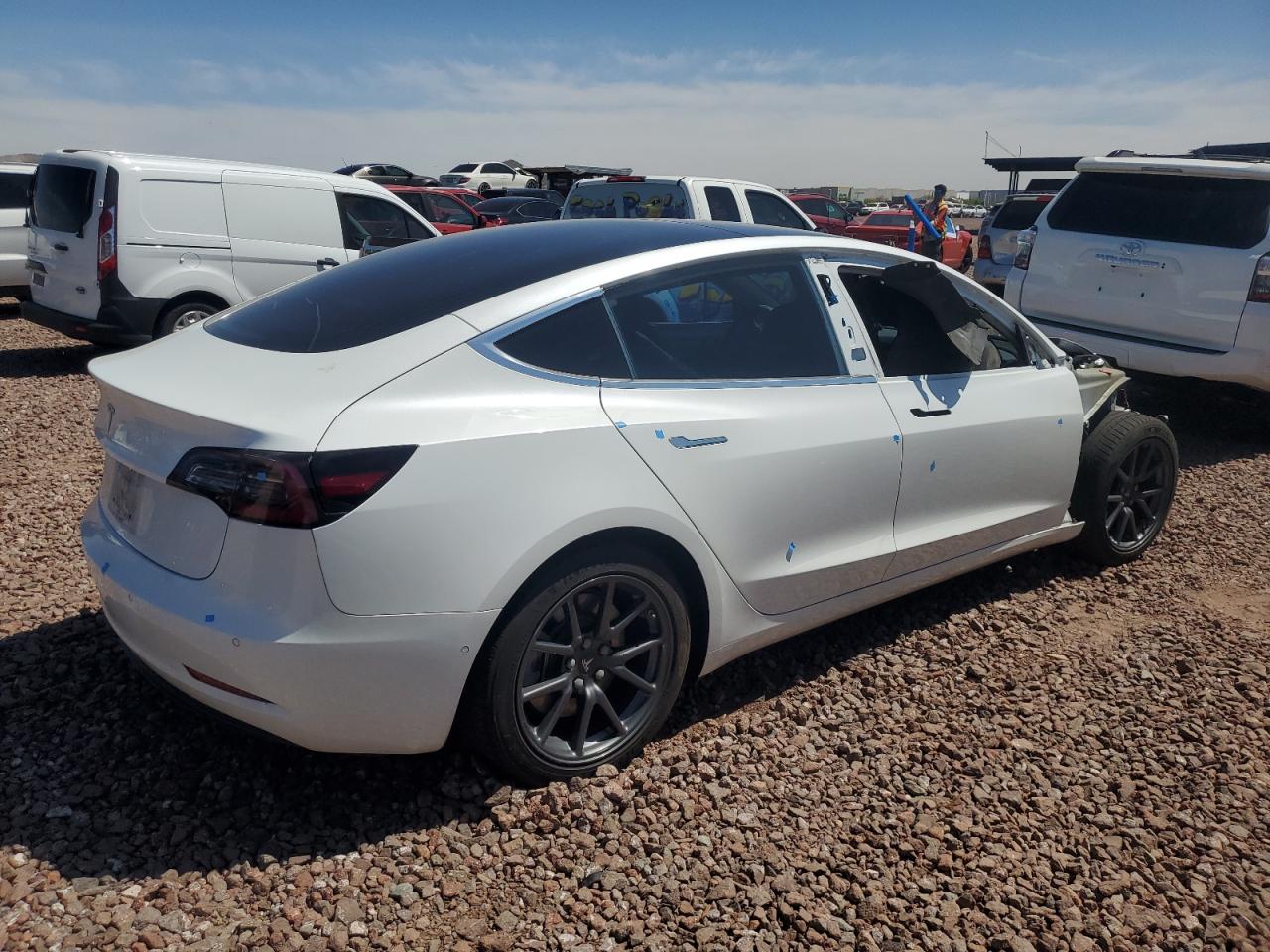 Photo 2 VIN: 5YJ3E1EA0JF053290 - TESLA MODEL 3 