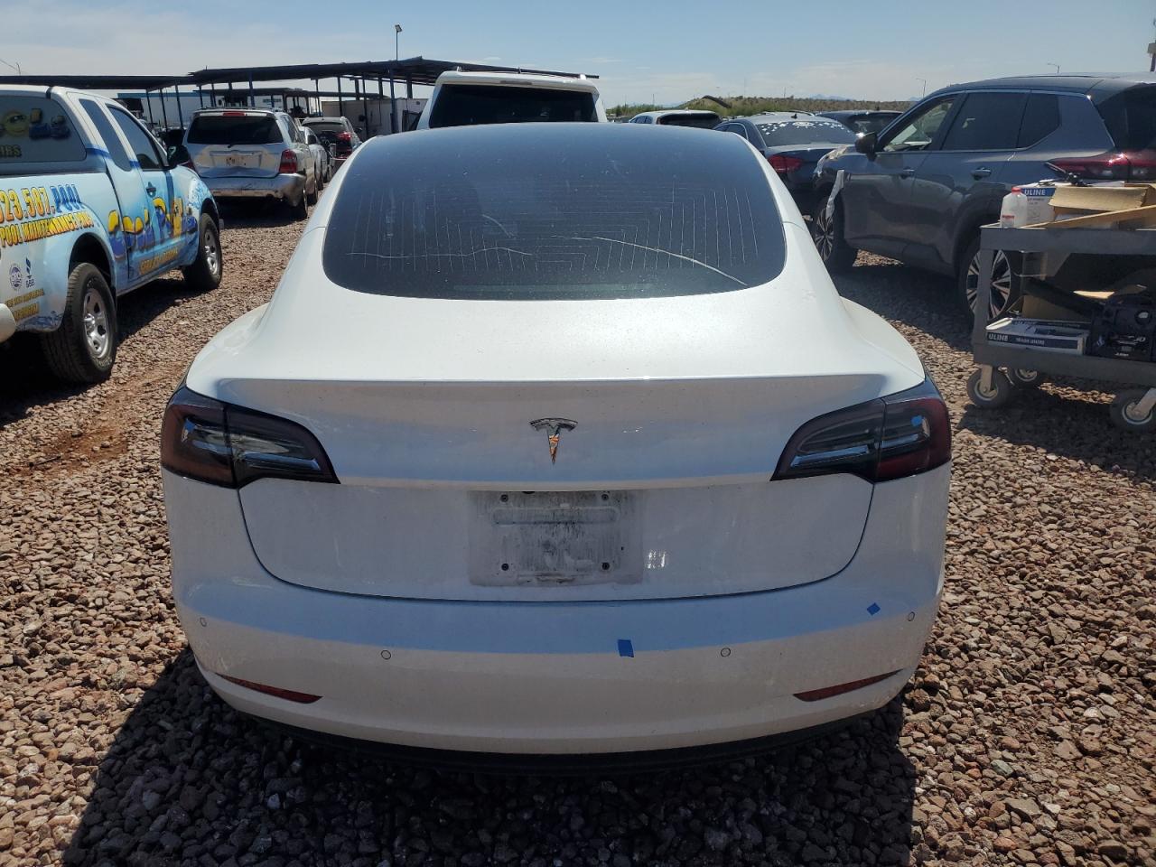 Photo 5 VIN: 5YJ3E1EA0JF053290 - TESLA MODEL 3 