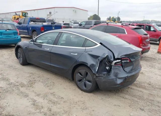 Photo 2 VIN: 5YJ3E1EA0JF077668 - TESLA MODEL 3 