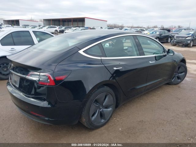 Photo 3 VIN: 5YJ3E1EA0JF098293 - TESLA MODEL 3 