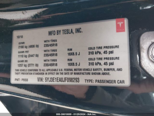 Photo 8 VIN: 5YJ3E1EA0JF098293 - TESLA MODEL 3 