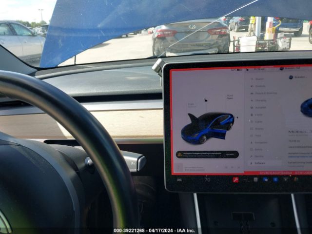 Photo 6 VIN: 5YJ3E1EA0JF164454 - TESLA MODEL 3 