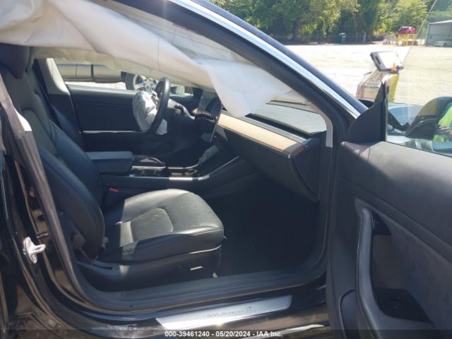 Photo 4 VIN: 5YJ3E1EA0JF176281 - TESLA MODEL 3 