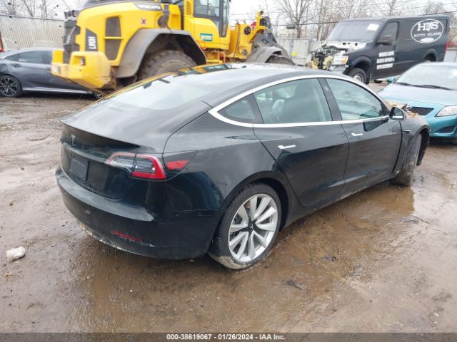 Photo 3 VIN: 5YJ3E1EA0KF310661 - TESLA MODEL 3 