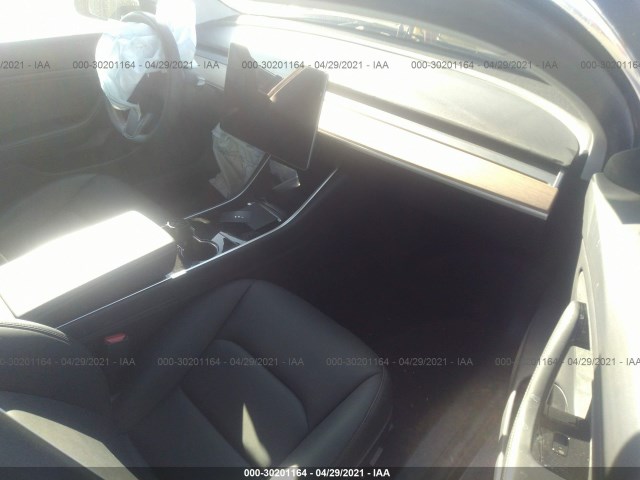 Photo 4 VIN: 5YJ3E1EA0KF399499 - TESLA MODEL 3 