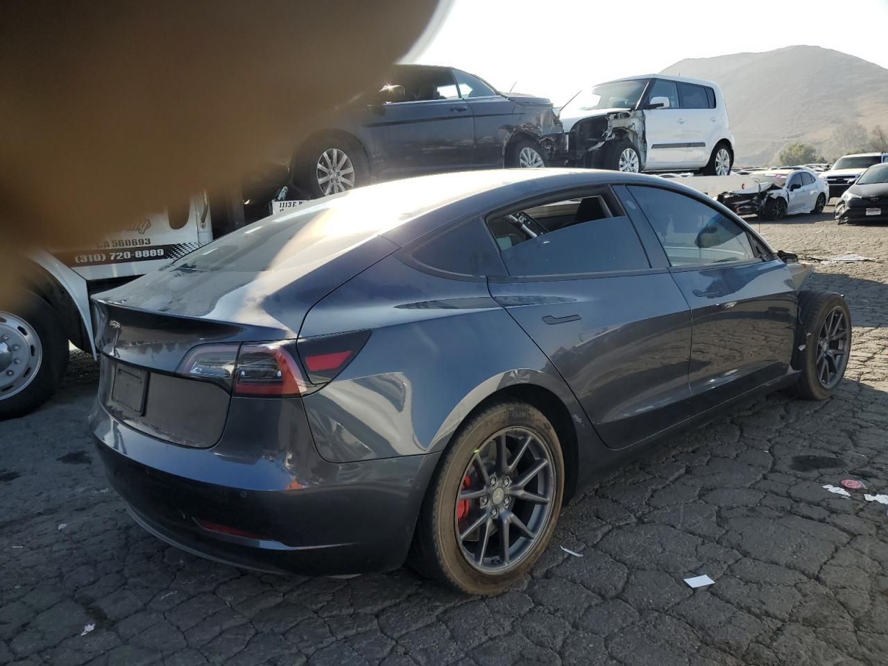 Photo 2 VIN: 5YJ3E1EA0KF411246 - TESLA MODEL 3 