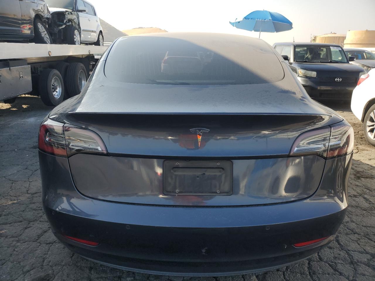 Photo 5 VIN: 5YJ3E1EA0KF411246 - TESLA MODEL 3 