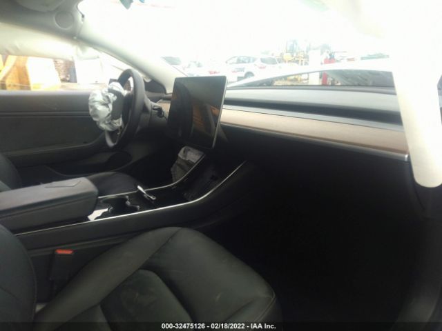 Photo 4 VIN: 5YJ3E1EA0KF446675 - TESLA MODEL 3 