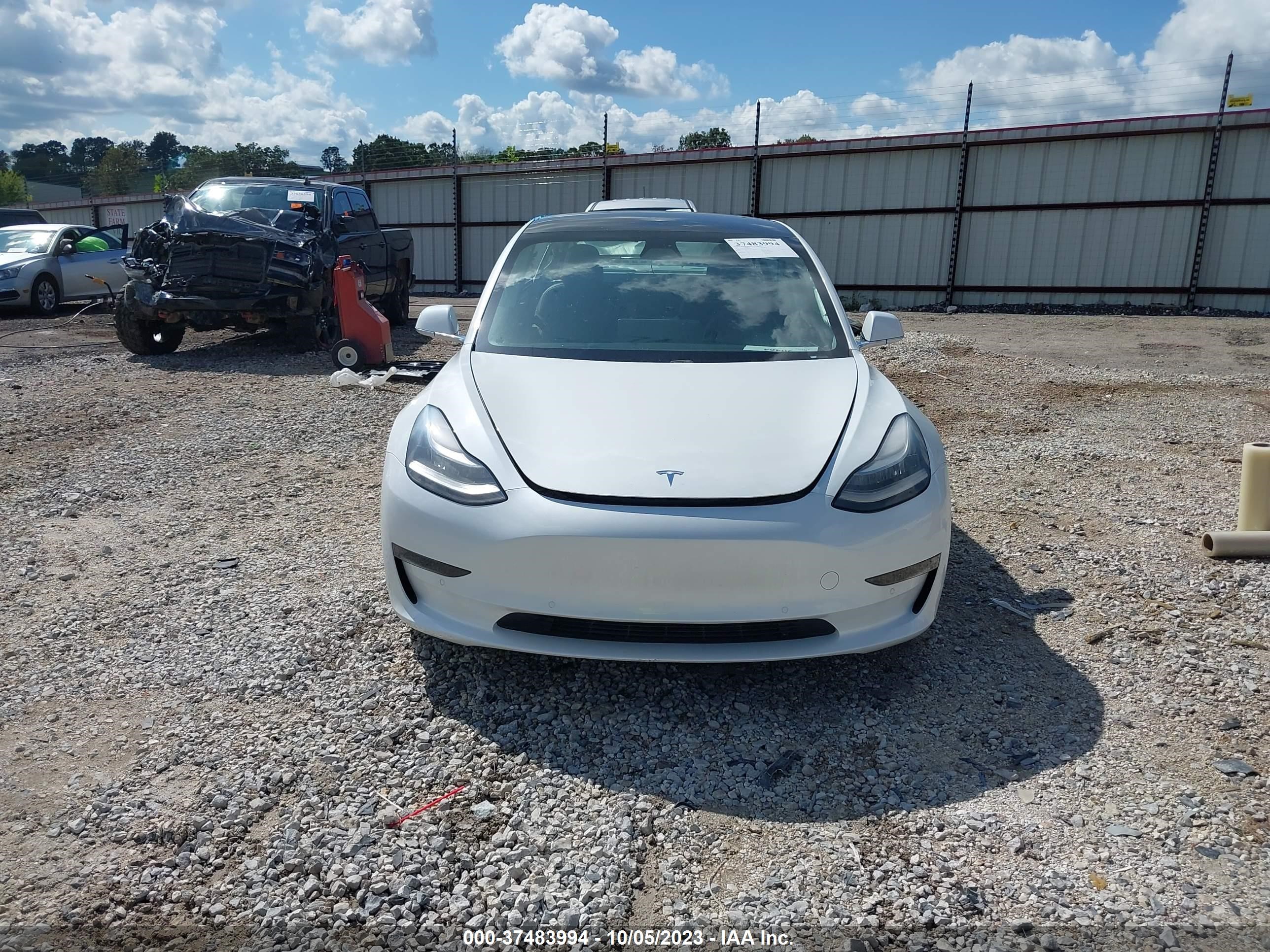 Photo 11 VIN: 5YJ3E1EA0LF597579 - TESLA MODEL 3 