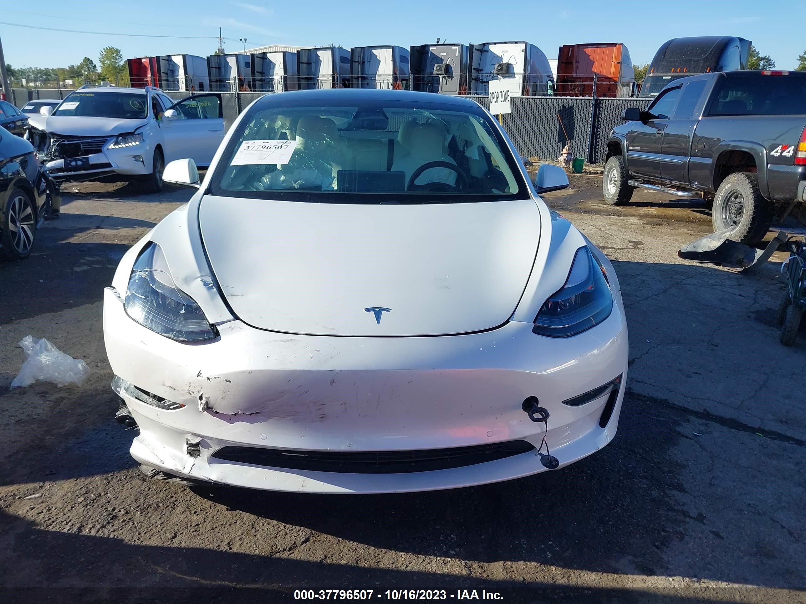 Photo 10 VIN: 5YJ3E1EA0MF060793 - TESLA MODEL 3 