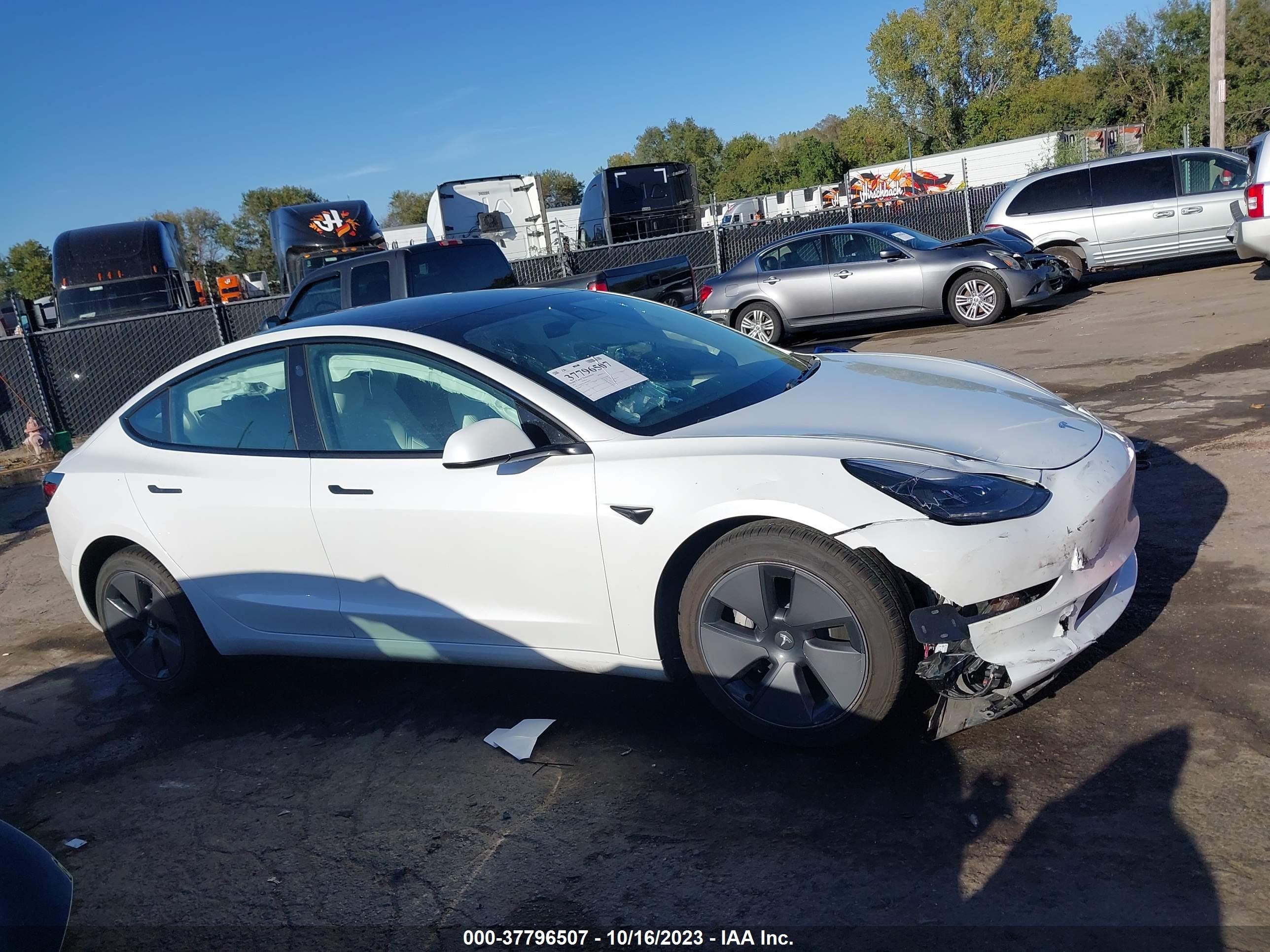 Photo 11 VIN: 5YJ3E1EA0MF060793 - TESLA MODEL 3 