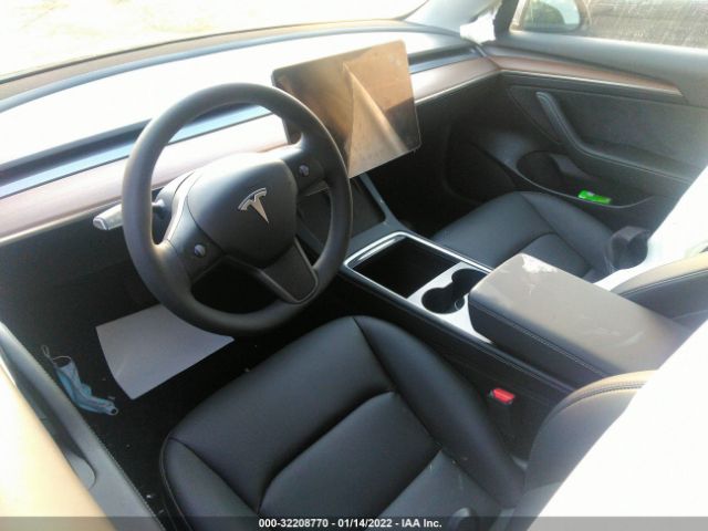 Photo 4 VIN: 5YJ3E1EA0MF098881 - TESLA MODEL 3 