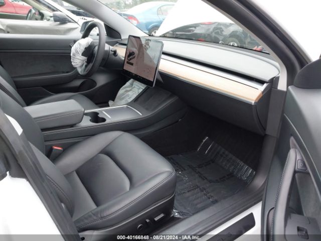 Photo 4 VIN: 5YJ3E1EA0MF929831 - TESLA MODEL 3 