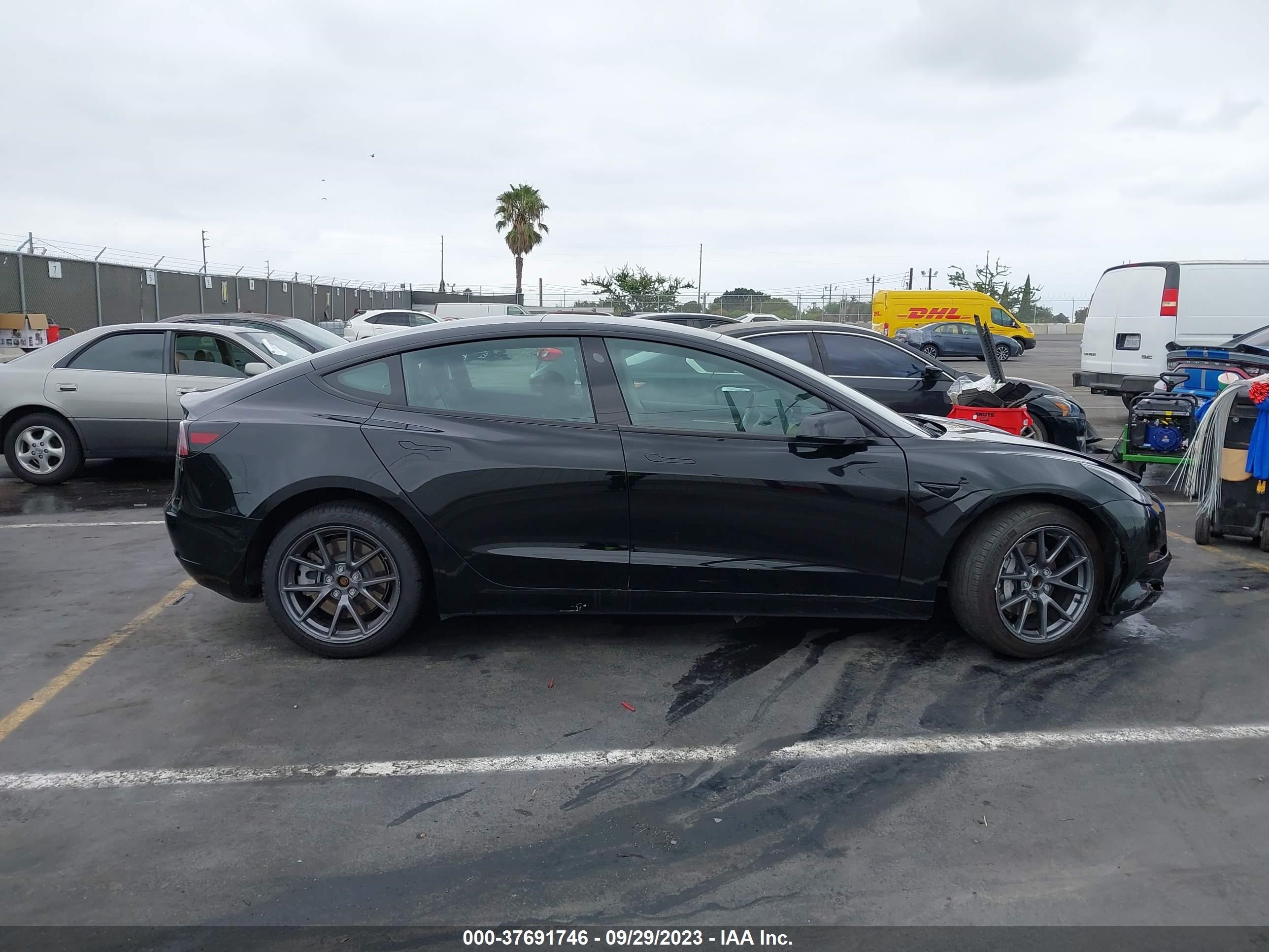 Photo 10 VIN: 5YJ3E1EA0MF997742 - TESLA MODEL 3 