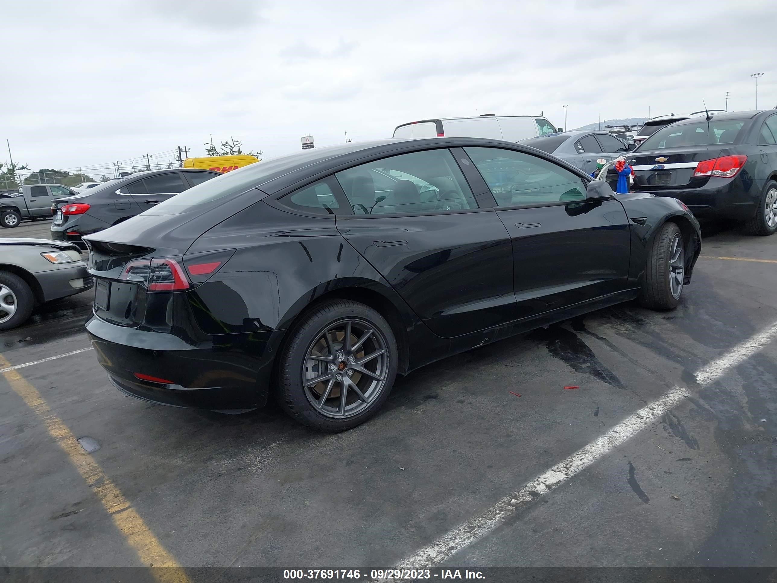 Photo 3 VIN: 5YJ3E1EA0MF997742 - TESLA MODEL 3 