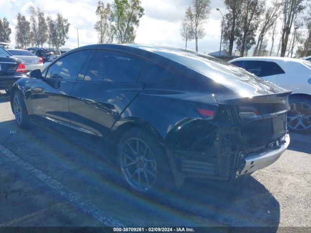 Photo 2 VIN: 5YJ3E1EA0NF115728 - TESLA MODEL 3 