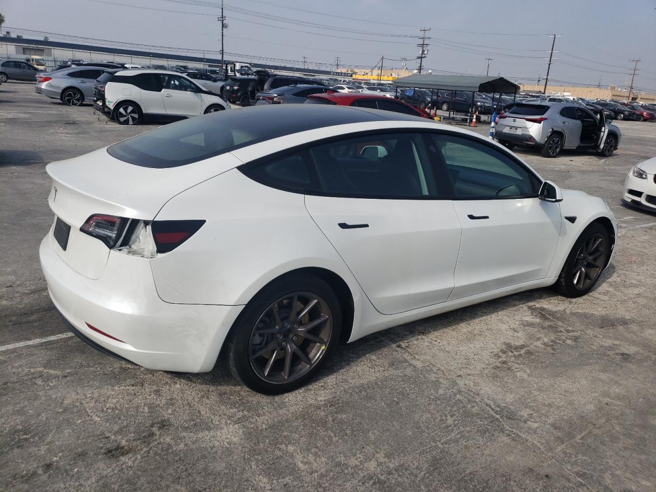 Photo 2 VIN: 5YJ3E1EA0NF117169 - TESLA MODEL 3 