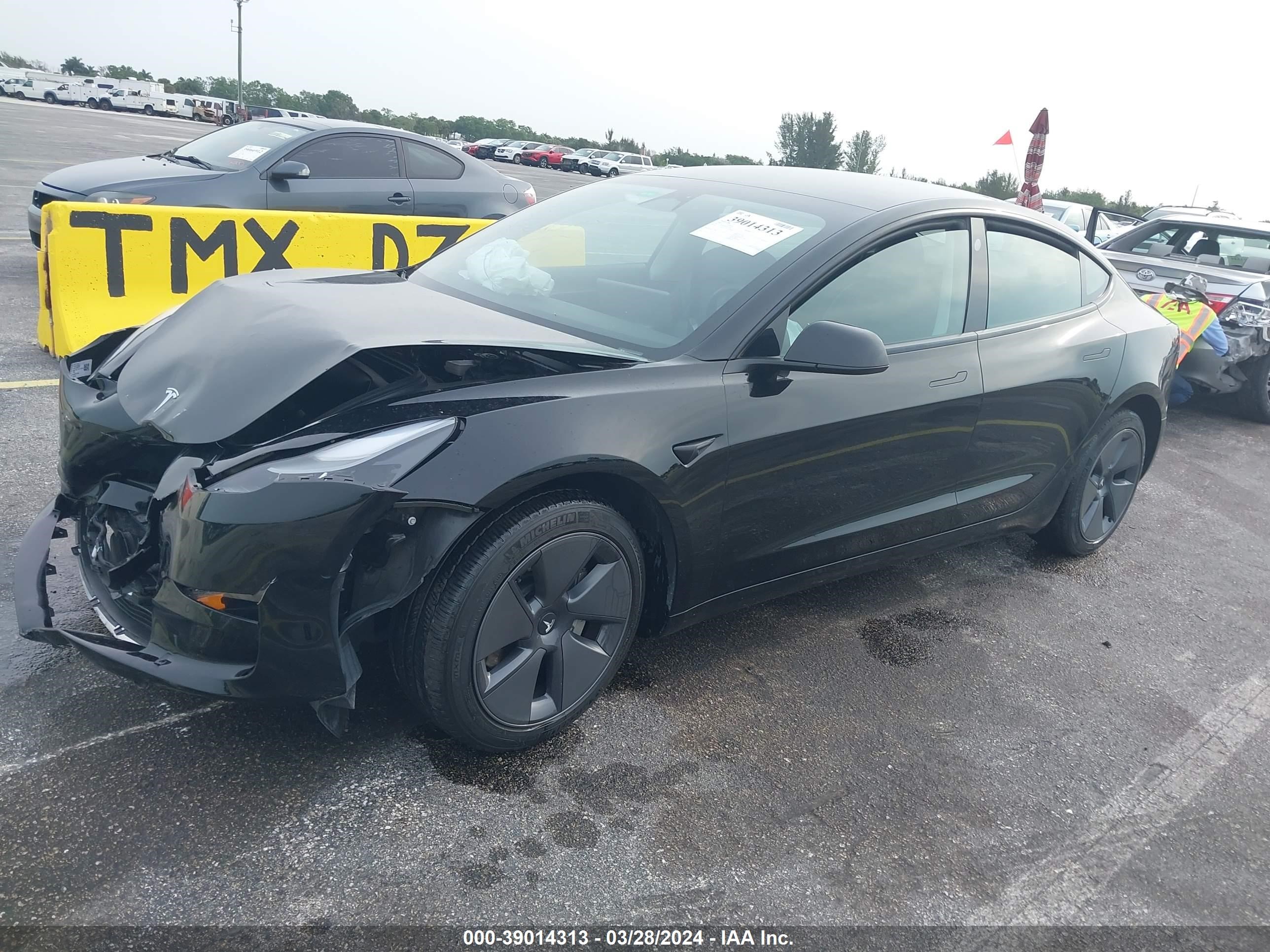 Photo 1 VIN: 5YJ3E1EA0NF321566 - TESLA MODEL 3 