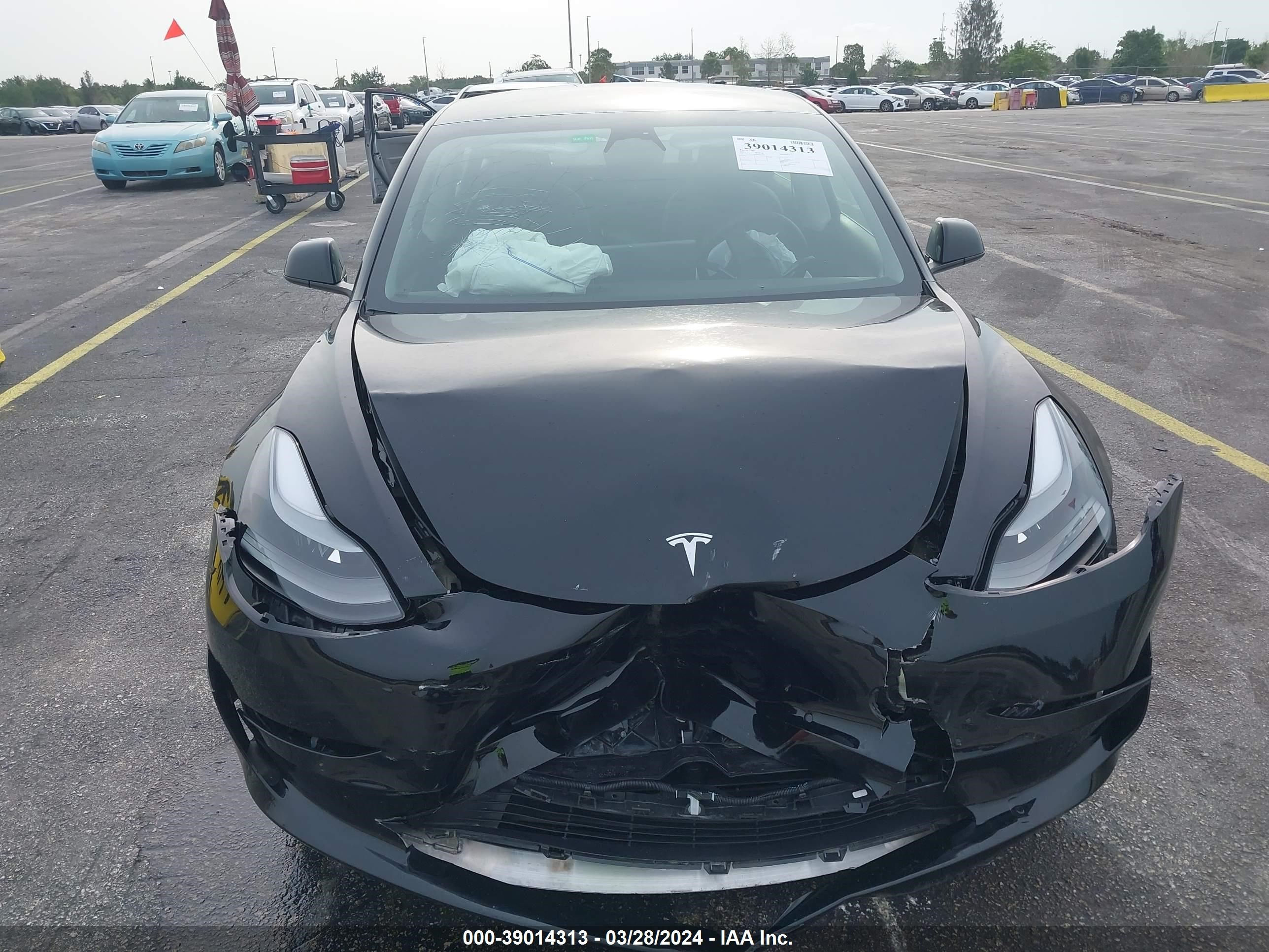 Photo 11 VIN: 5YJ3E1EA0NF321566 - TESLA MODEL 3 