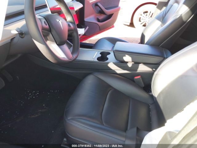 Photo 4 VIN: 5YJ3E1EA0PF430998 - TESLA MODEL 3 