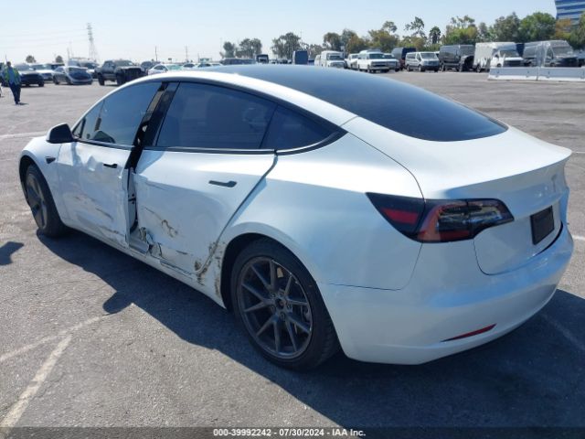 Photo 2 VIN: 5YJ3E1EA0PF477481 - TESLA MODEL 3 