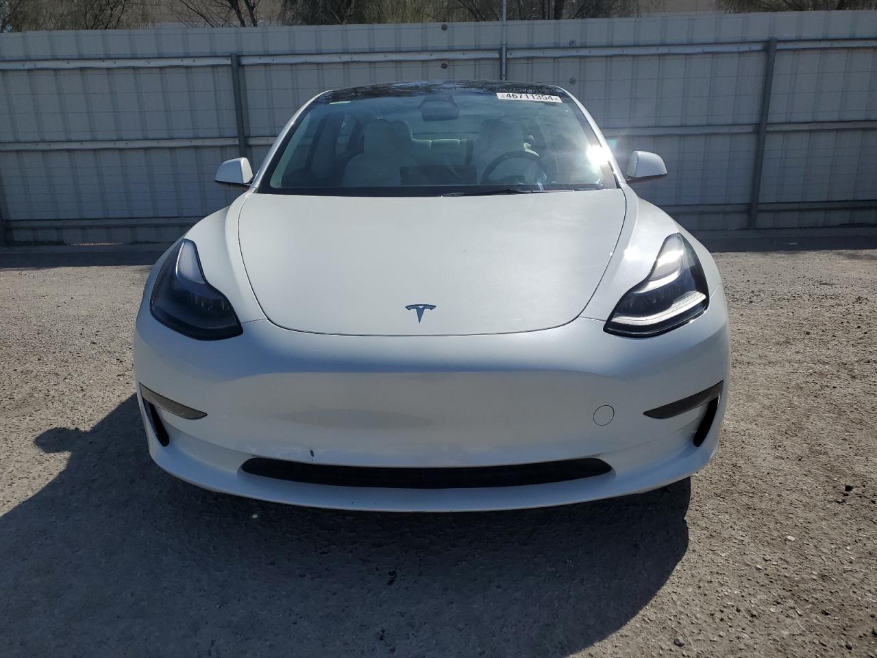 Photo 4 VIN: 5YJ3E1EA0PF498864 - TESLA MODEL 3 