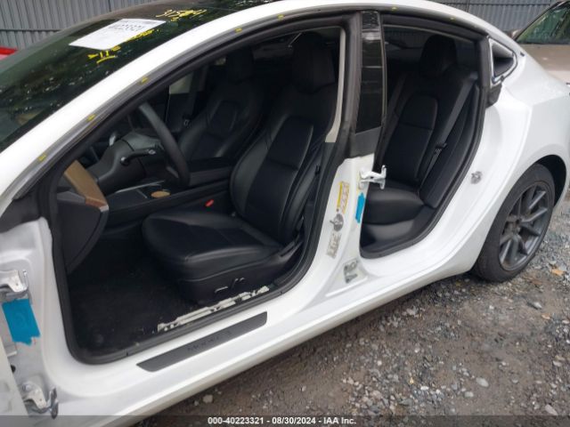 Photo 5 VIN: 5YJ3E1EA0PF500385 - TESLA MODEL 3 